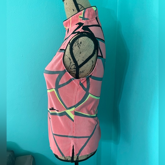 EUC Jamie Sadock Sleeveless Pleated Top w/Zippered Front & Abstract Pattern - Picture 4 of 9